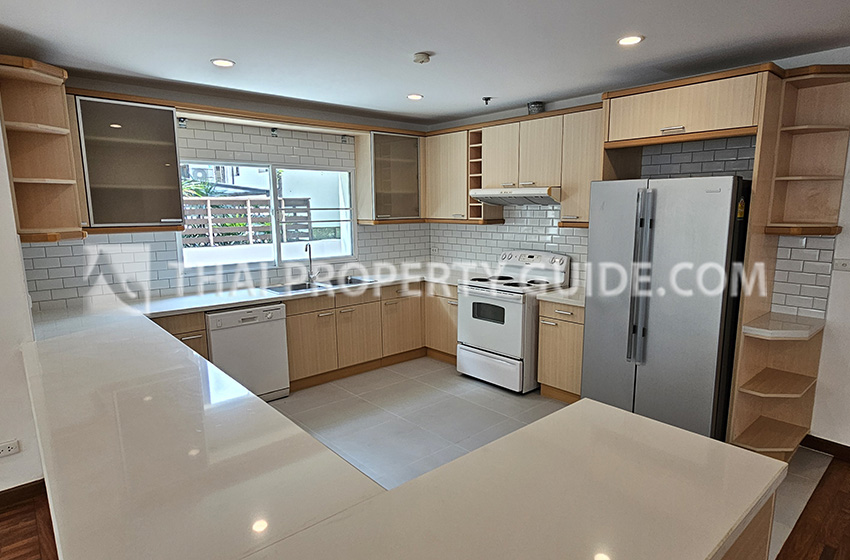 House with Shared Pool in Nichada Thani 